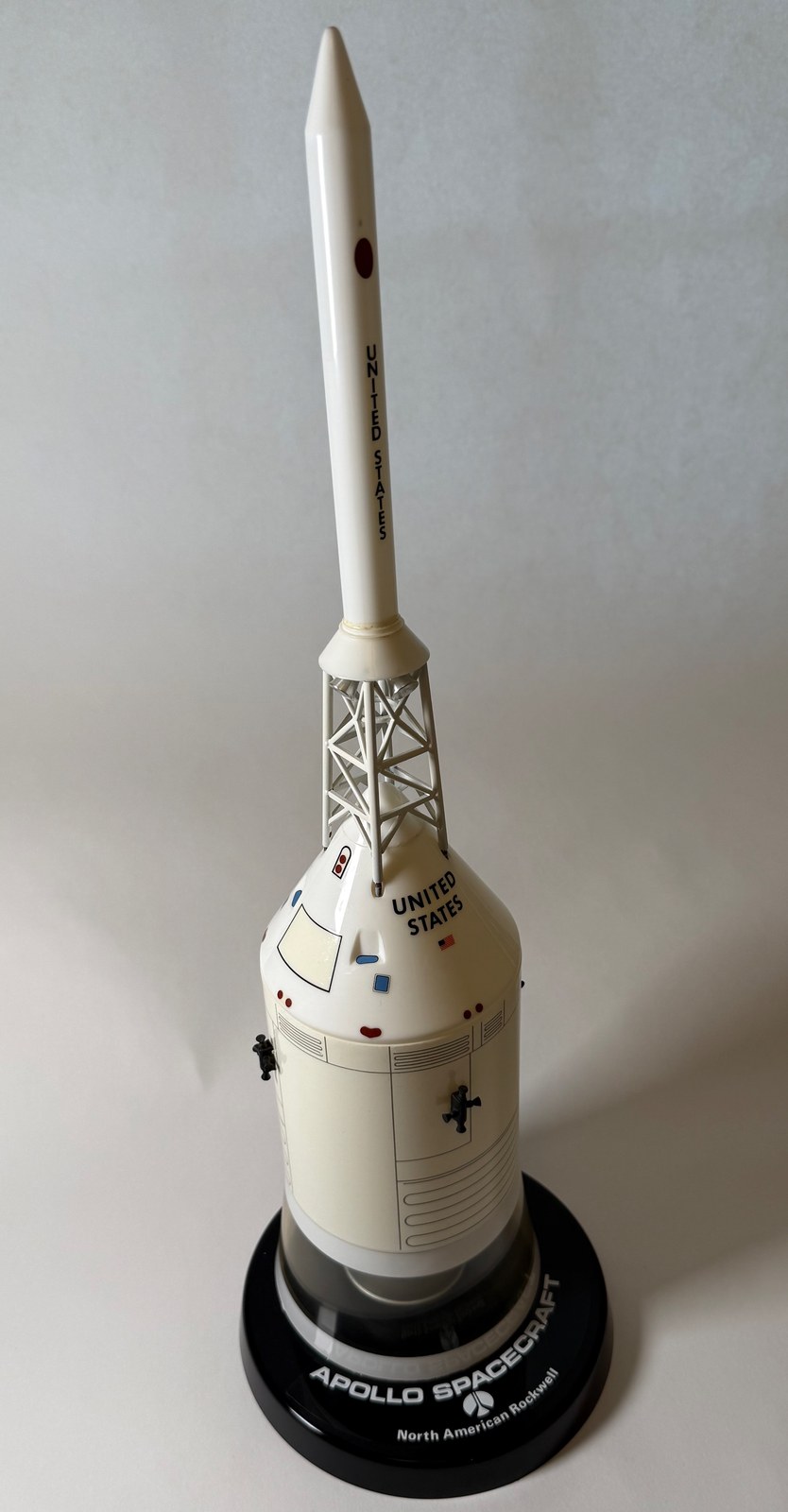 Apollo Spacecraft model, assembled, alternate front angle