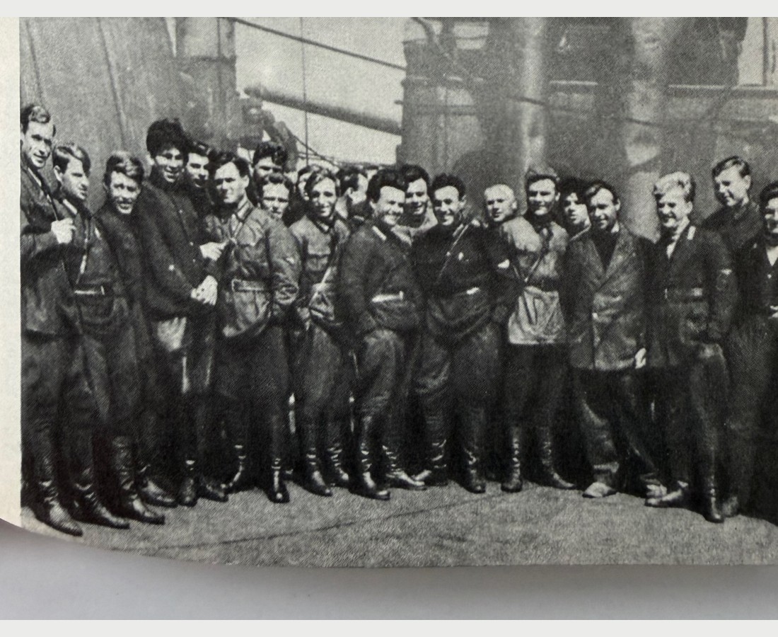 Photograph of the personnel of Kamanin's flight detachment aboard the steamer Smolensk
